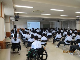 7月19日　薬物乱用防止教室の写真